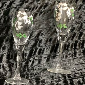 Vintage Elegant Floral Champagne Flutes Set of 2